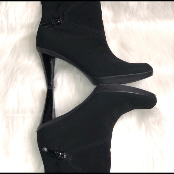Stuart Weitzman Gore-Tex Booties - Picture 5 of 8